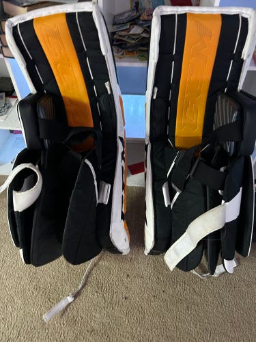 34" Regular  Extreme flex 4.9 Goalie Full Set