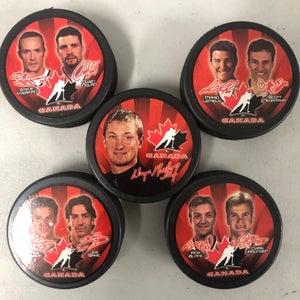 McDonalds NHL hockey pucks (set of 5)