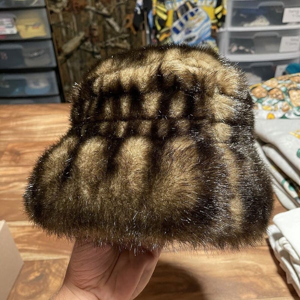 Fox Canadian Brown and White Faux Fur Fabric / Fur Material