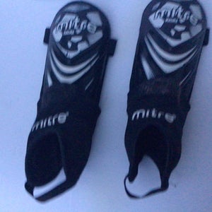 2 Franklin soccer pads