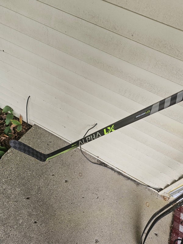 Easton E28 Hockey Stick Lefty for Sale in Yorba Linda, CA - OfferUp