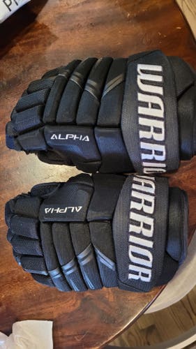 Used Warrior Alpha DX3 Gloves 12"
