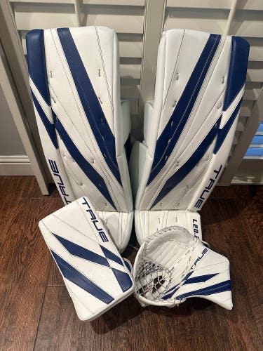 True 34”+2” L20.2 Goalie Pad Set