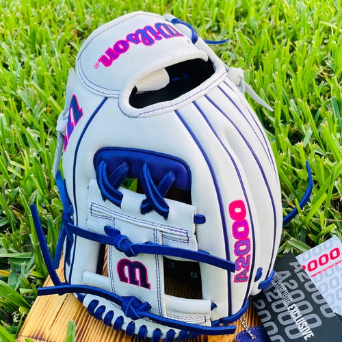 New 2023 11.5 Inch Wilson A2000 1786 Santa Monica Exclusive