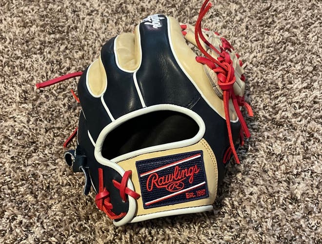 Used Right Hand Throw 11.5" Heart of the Hide Baseball Glove