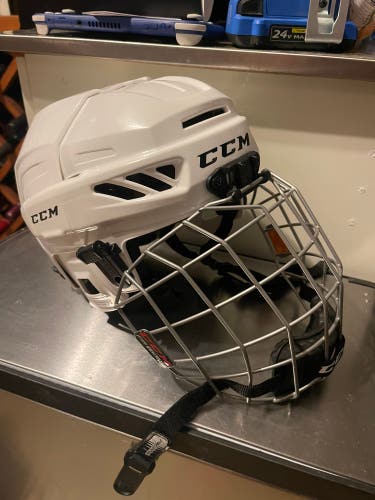 Used Youth CCM FL3DS Helmet