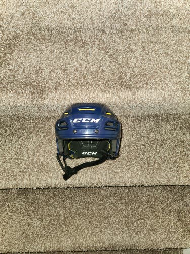 Medium CCM Tacks 310 Helmet