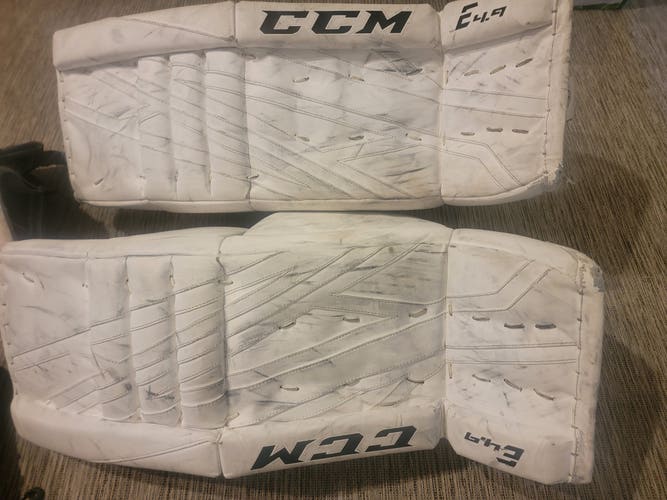 Used 30" CCM Extreme Flex E4.9 Goalie Leg Pads