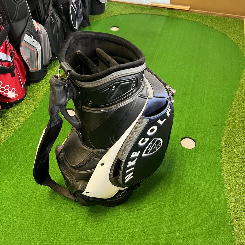 Used Nike Tour Accuracy Staff Bag Golf Cart Bags