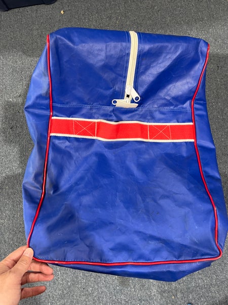 Used Eagle Czech Women’s Hockey National Bag Player Carry Bag