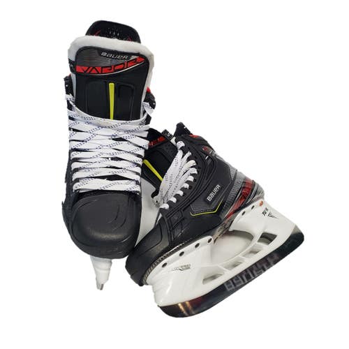 Intermediate New Bauer Vapor 2X Pro Hockey Skates Regular Width Pro Stock Size 5D