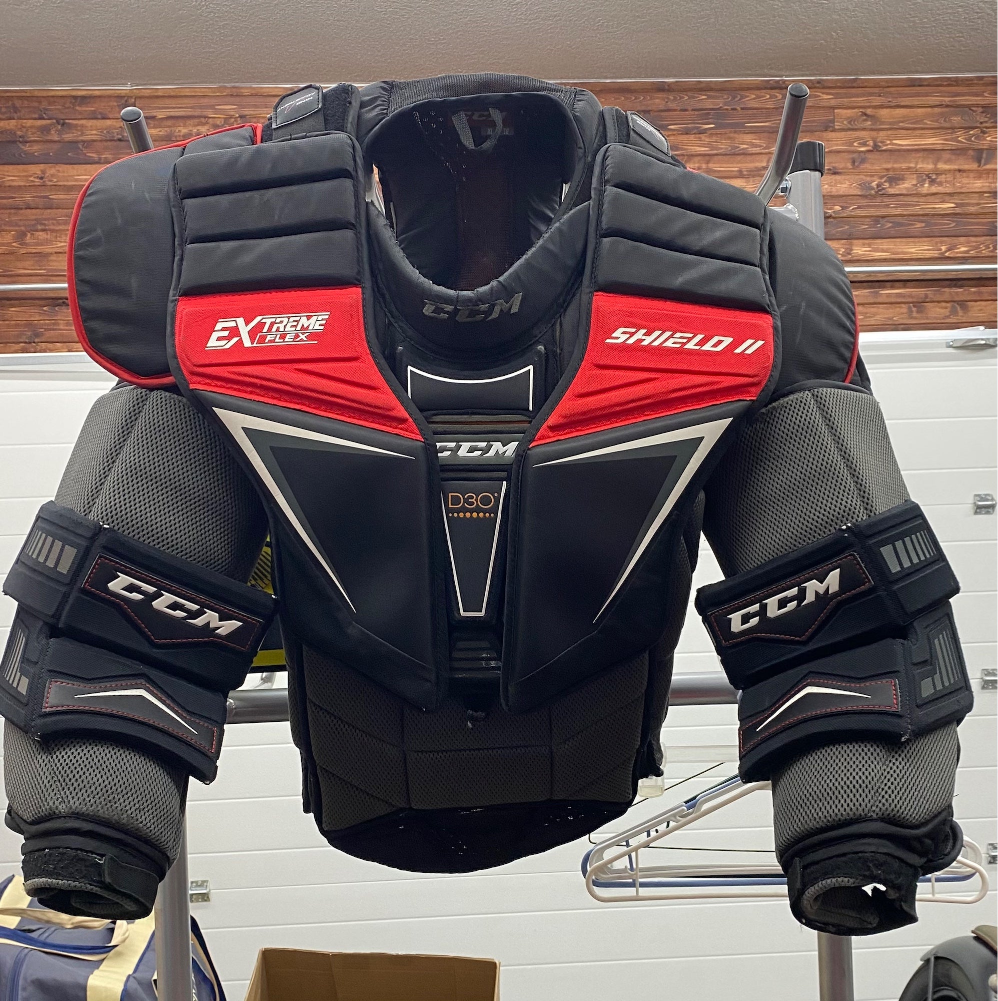 Bauer x Hockey Shoulder Pads - Intermediate - L