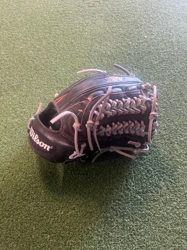 Pitcher's 11.75" A2K Baseball Glove