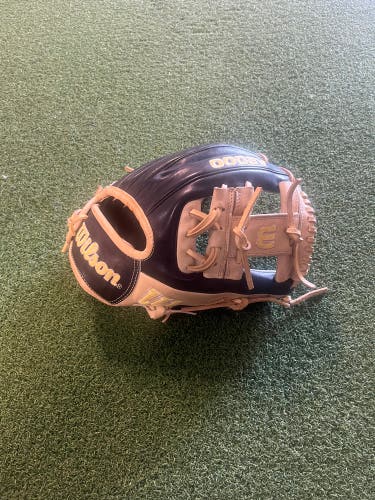 Infield 11.5" A2000 Baseball Glove