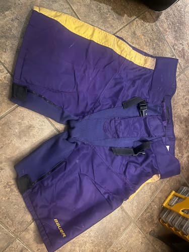 Bauer Minnesota Mankato NXG girdle shell size large