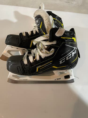 Used CCM Regular Width  Size 1.5 Super Tacks 9380 Hockey Goalie Skates