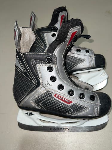 Used Easton Regular Width Size 13 SE2 Hockey Skates