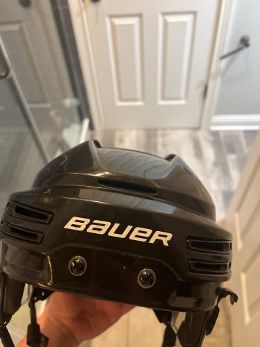 Used Large Bauer  Re-Akt 75 Helmet