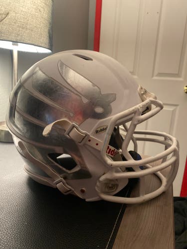 Adult Medium Riddell Speed Helmet