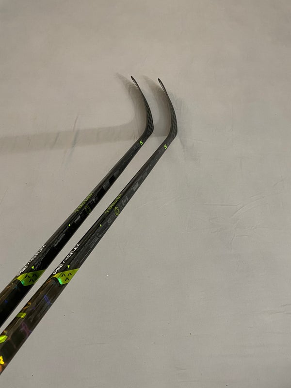 Easton E28 Hockey Stick Lefty for Sale in Yorba Linda, CA - OfferUp