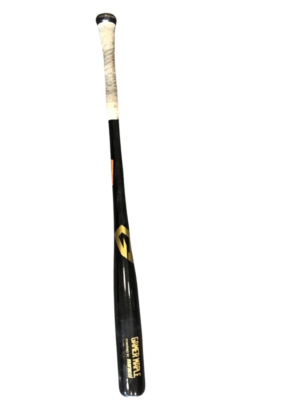 Used Louisville Slugger M110 Maple 33 Wood Bats
