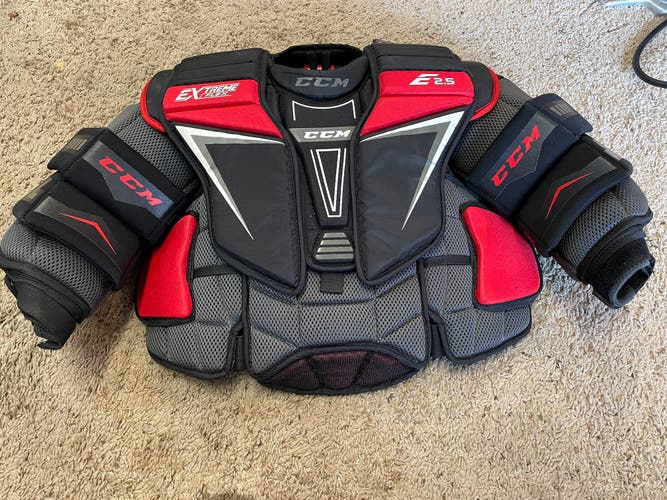 Used Small / Medium CCM  Extreme Flex E2.5 Goalie Chest Protector