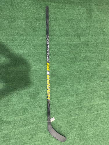 Used Bauer Supreme 2S Right Hockey Stick 57" (Flex 77)