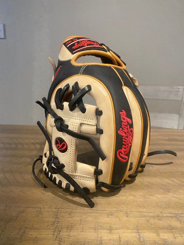 2021 Cleveland Indians Heart of the Hide Glove