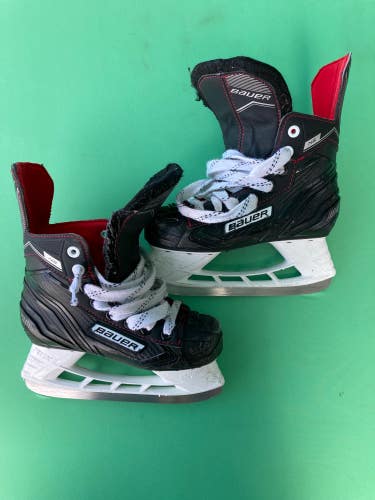 Junior Used Bauer Ns Hockey Skates D&R (Regular) 1.0