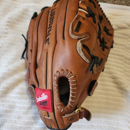Louisville Slugger Right Hand Throw TPS Advanced Player Series Baseball/Softball Glove 13.5"