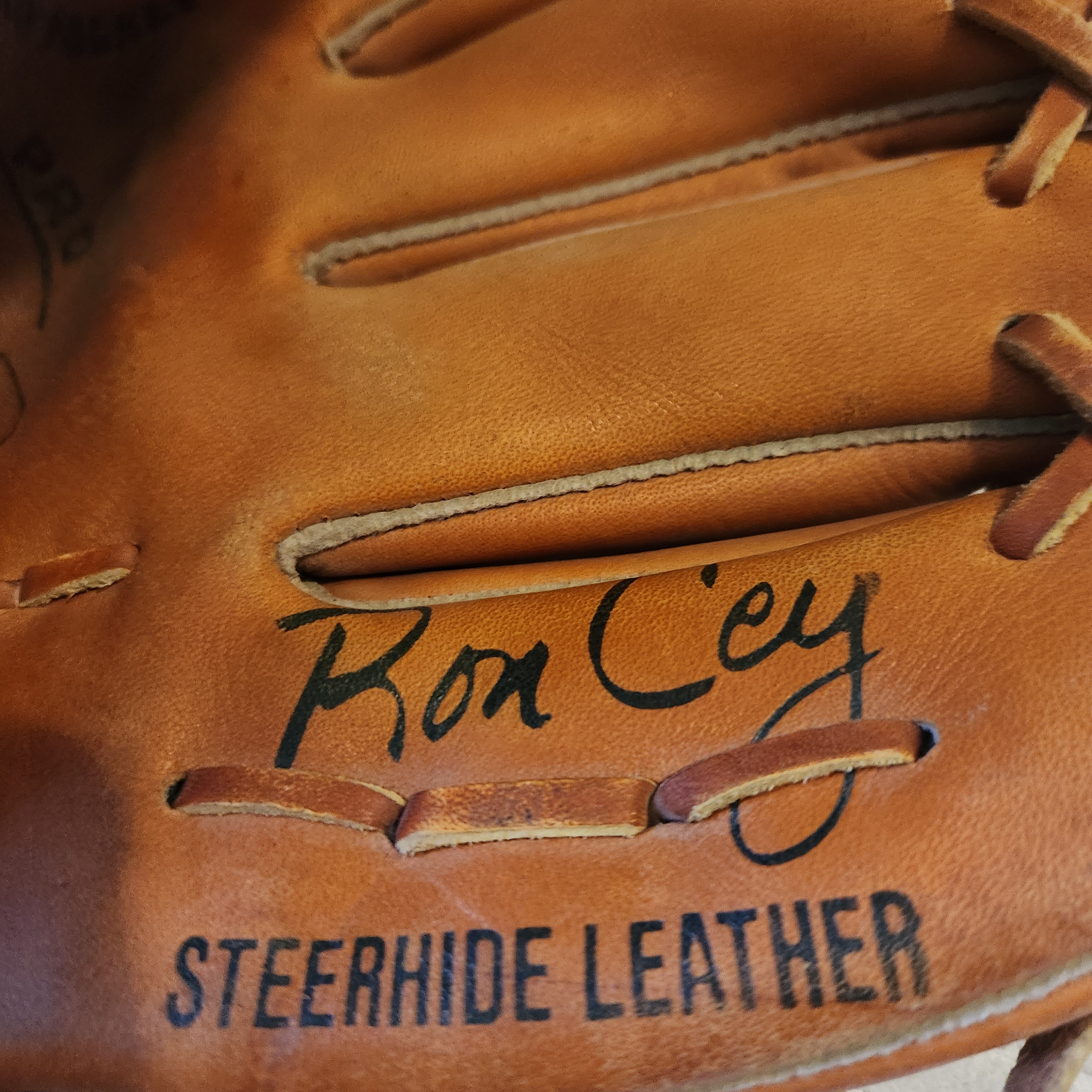 Wilson G0S-990 Ron Cey Brown Autograph Model Leather Baseball Glove