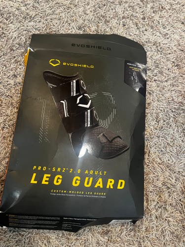 Evoshield leg guard RHH Black
