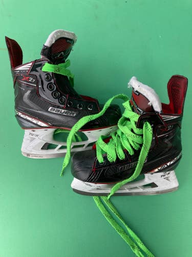 Junior Used Bauer Vapor X2.7 Hockey Skates D&R (Regular) 1.5