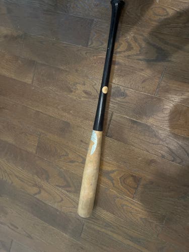 Chandler bat - nice condition and $200 retail, 32.5/29.5