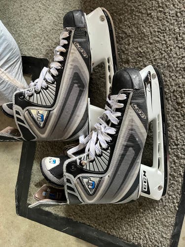 Used CCM Regular Width Size 8.5 U+ Pro Hockey Skates