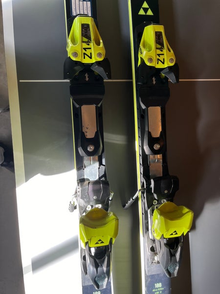 Used Racing With Bindings Max Din 14 RC4 World Cup GS Skis