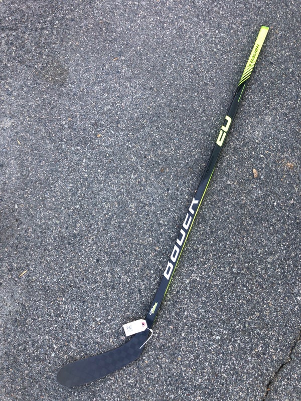 Used Bauer Right Hockey Stick P28