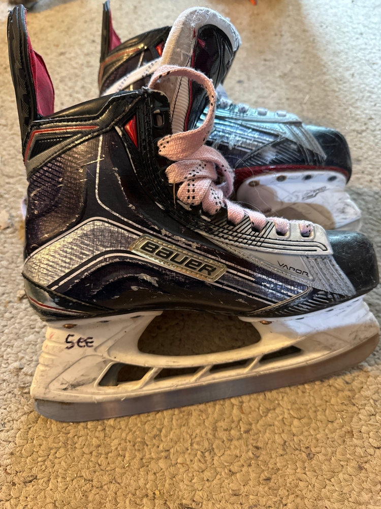 Used Bauer Extra Wide Width Size 5 Vapor 1X Hockey Skates
