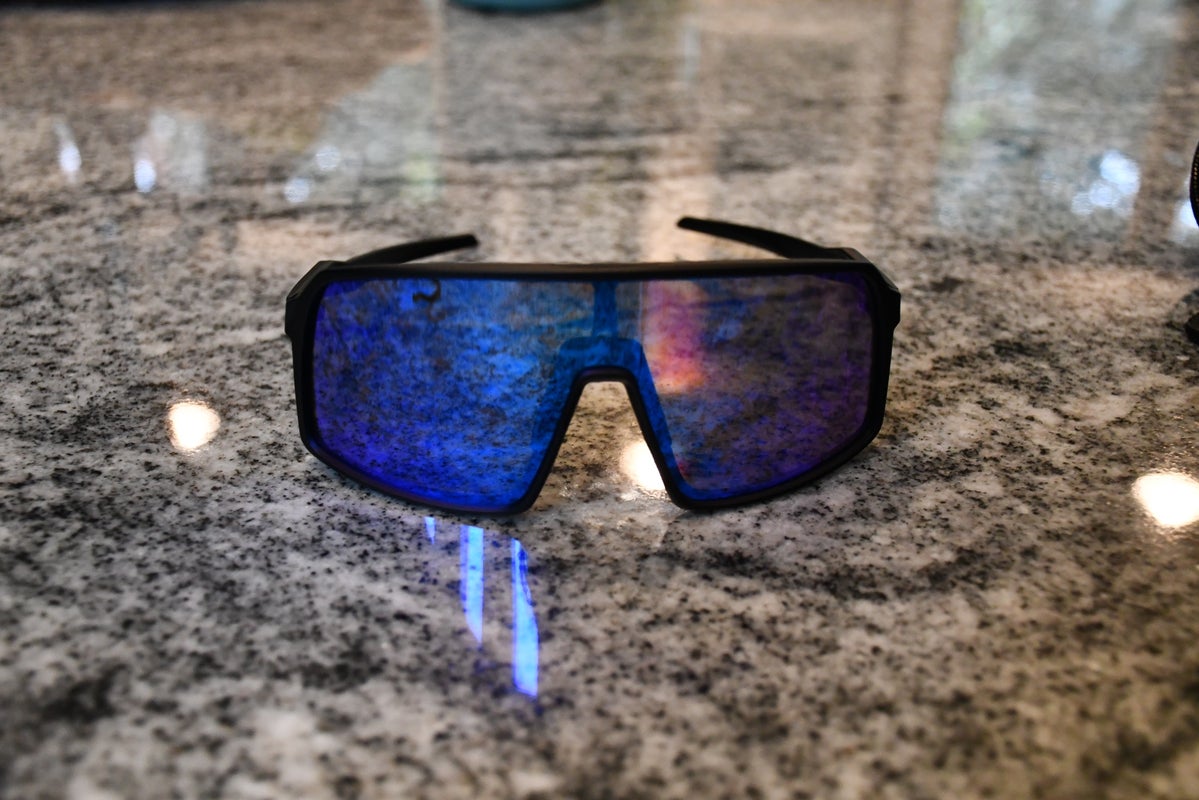 New Oakley Sutro Sunglasses Accessories Included