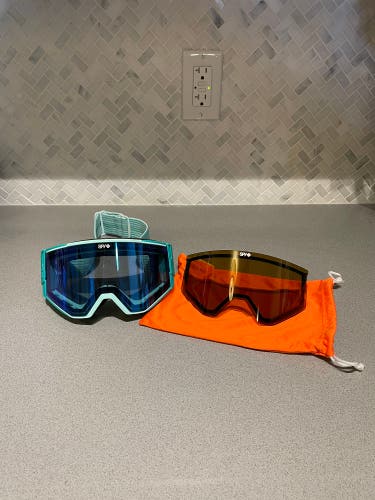 Spy optic snow goggles