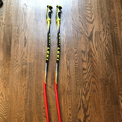 Used 44in (110cm) Leki World Cup Lite GS Ski Poles