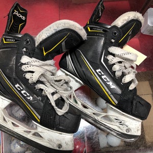 CCM Tacks 9080 Hockey Skates | INT 4 | Regular