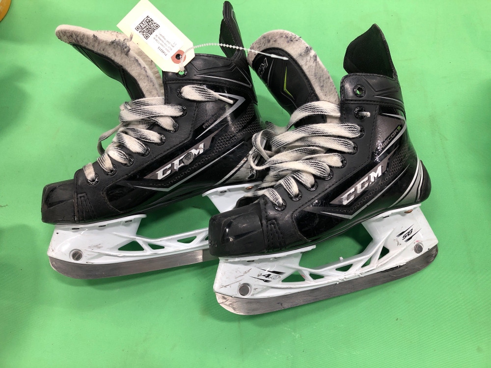 Used Junior CCM RibCor 74K Hockey Skates D&R (Regular) 3.5