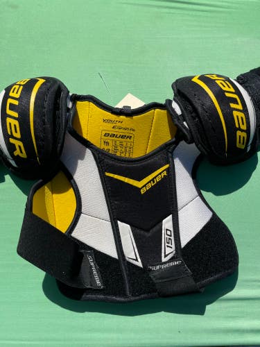 Youth Used Small Bauer Supreme S150 Shoulder Pads