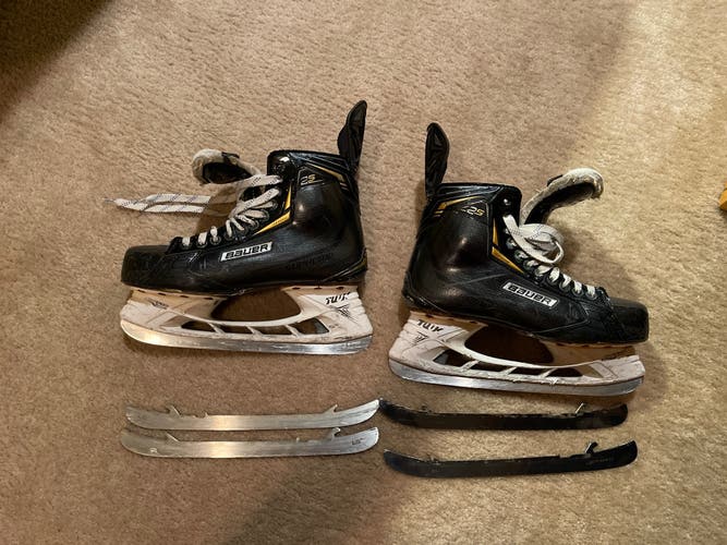 Used Bauer  Size 11.5 Supreme 2S Hockey Skates