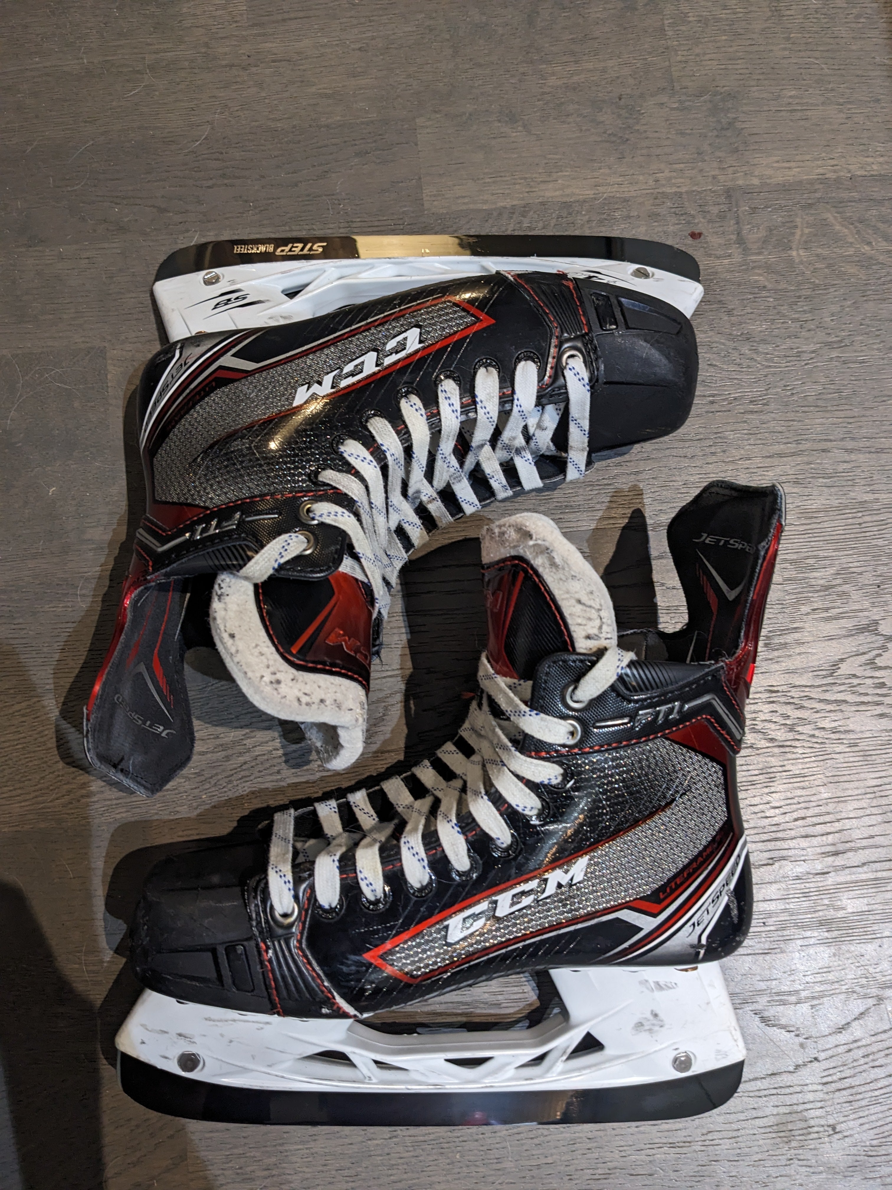 CCM JetSpeed FT1 Hockey Skates Size 7D (Mint Blacksteel