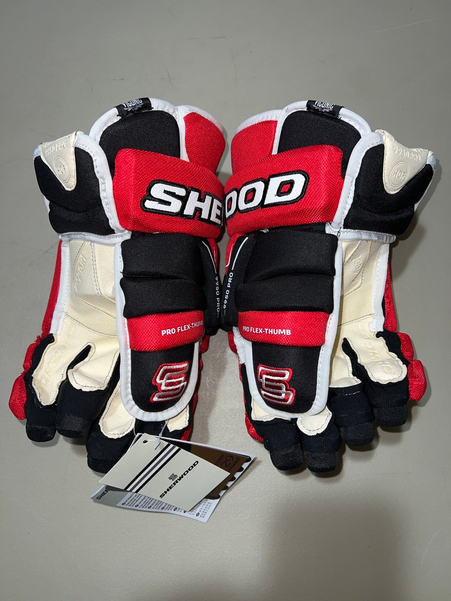 14 Sherwood 9950 Pro Gloves - Team Stock Calgary Flames - Pro Stock Hockey