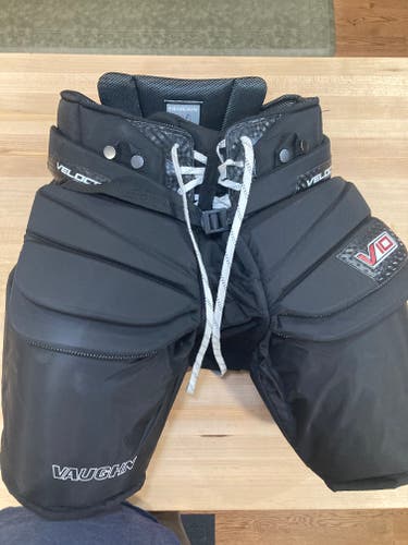 Vaughn V10 Velocity Pro Carbon Goalie Pants Senior Medium-Like New