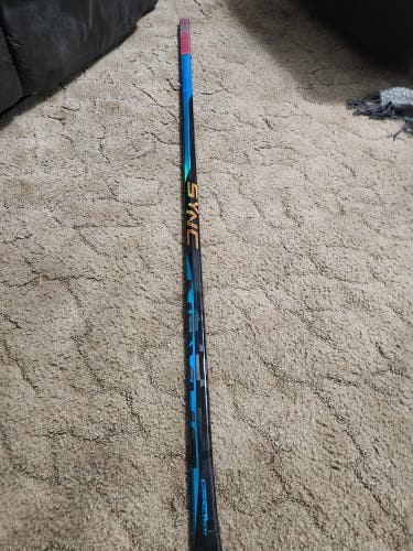 Used Senior Bauer Right Handed Nexus Sync Hockey Stick P88