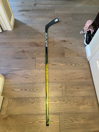 Bauer Supreme Ultrasonic Right Handed Hockey Stick P92 70 Flex